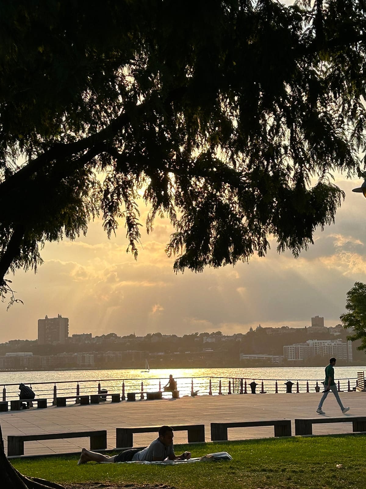 Sunset over the Hudson River from the lawn at Pier 84